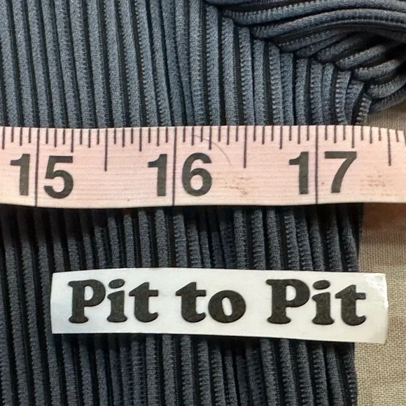 NWT SIZE L HYFVE Ribbed Blue Skirt Set - Picture 7 of 13